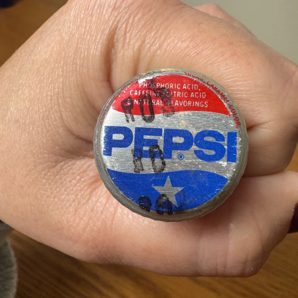 Vintage Pepsi Glass Bottle 32 oz 1 Quart Swirl Money Back‎ Bottle Sealed Reject
